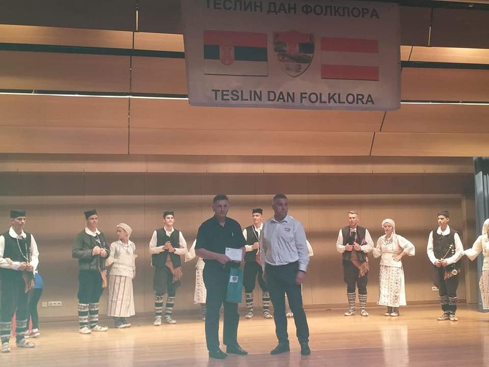 71695570_2369462146604424_2974018634889822208_n